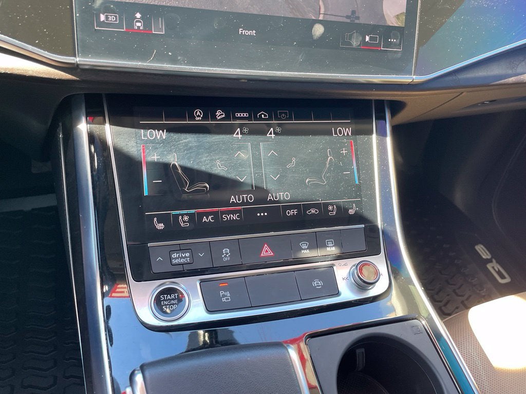 2023 Audi Q8 55 Premium Plus quattro, Pano Roof, Leather, Clean CarFax, One Own
