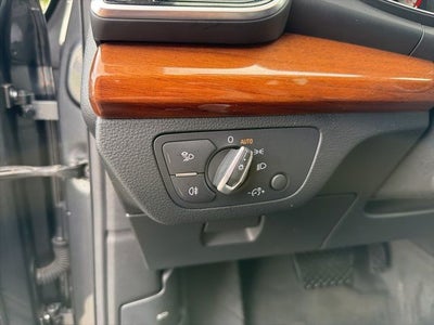 2022 Audi Q5 45 S line Premium quattro