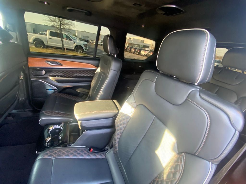 2023 Jeep Grand Cherokee L Summit Reserve