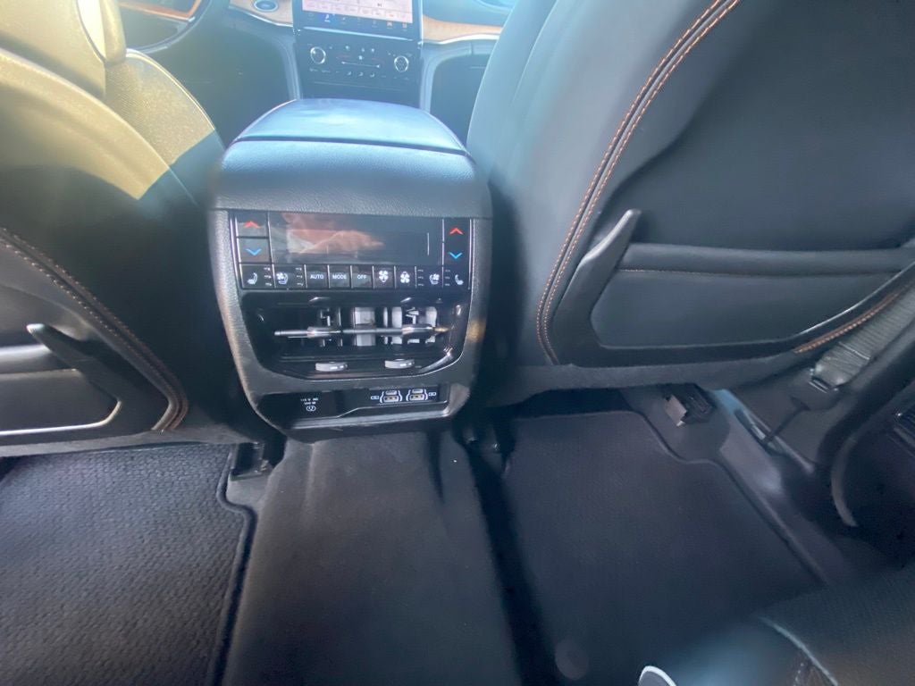 2023 Jeep Grand Cherokee L Summit Reserve