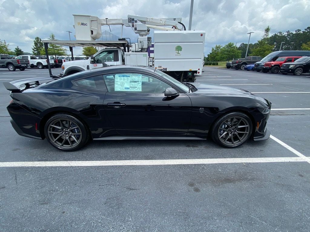 2026 Ford Mustang Dark Horse