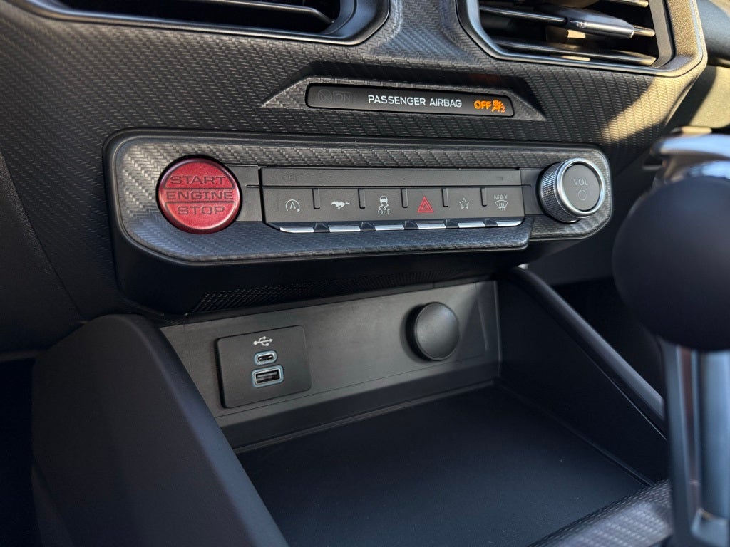 2025 Ford Mustang EcoBoost