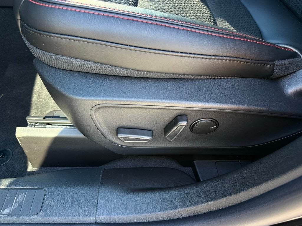 2026 Ford Escape Hybrid ST-Line Select