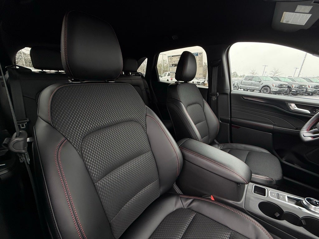 2026 Ford Escape Hybrid ST-Line Select