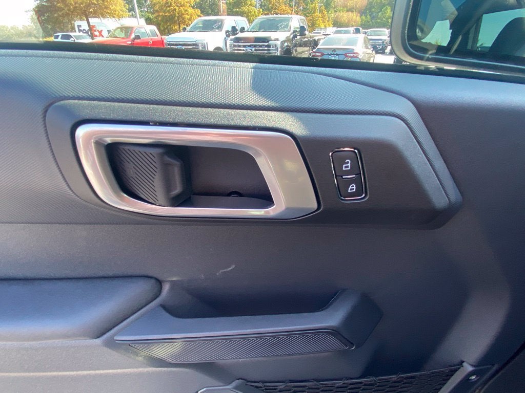 2026 Ford Bronco Big Bend FORD CUSTOM GARAGE
