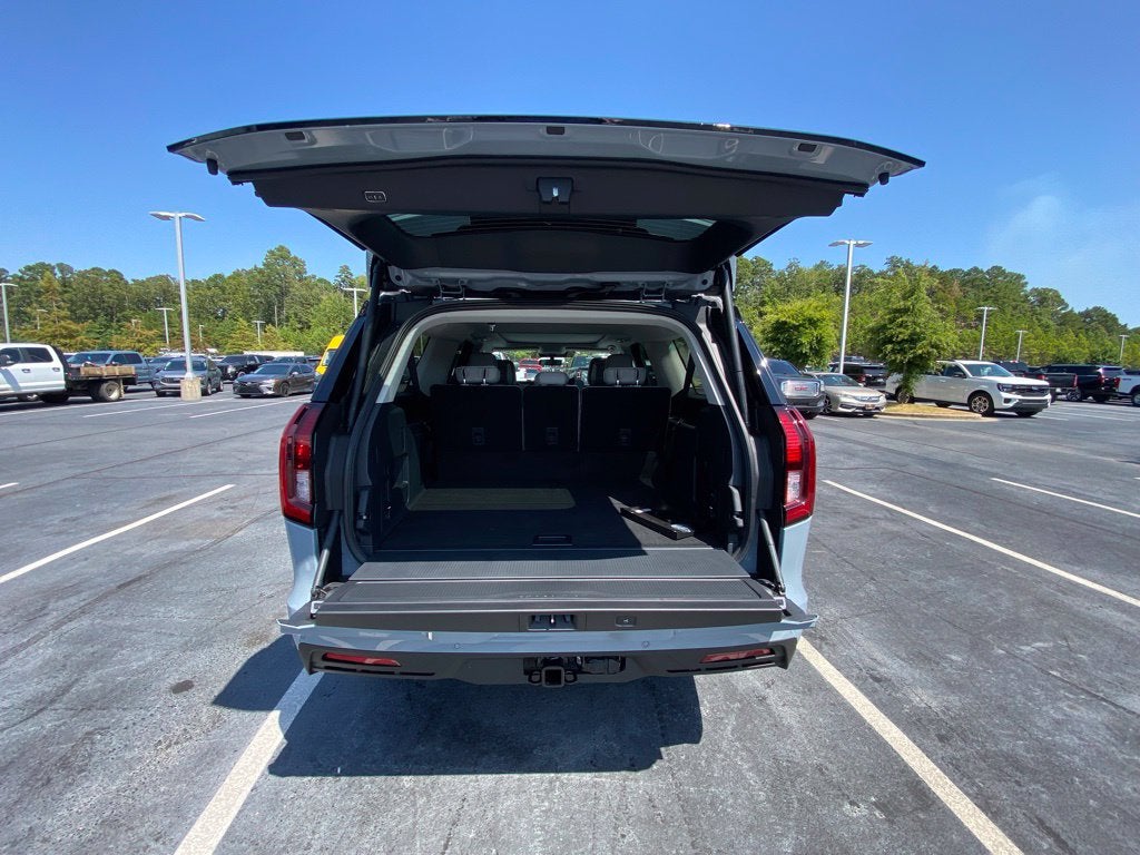2027 Ford Expedition Max Active