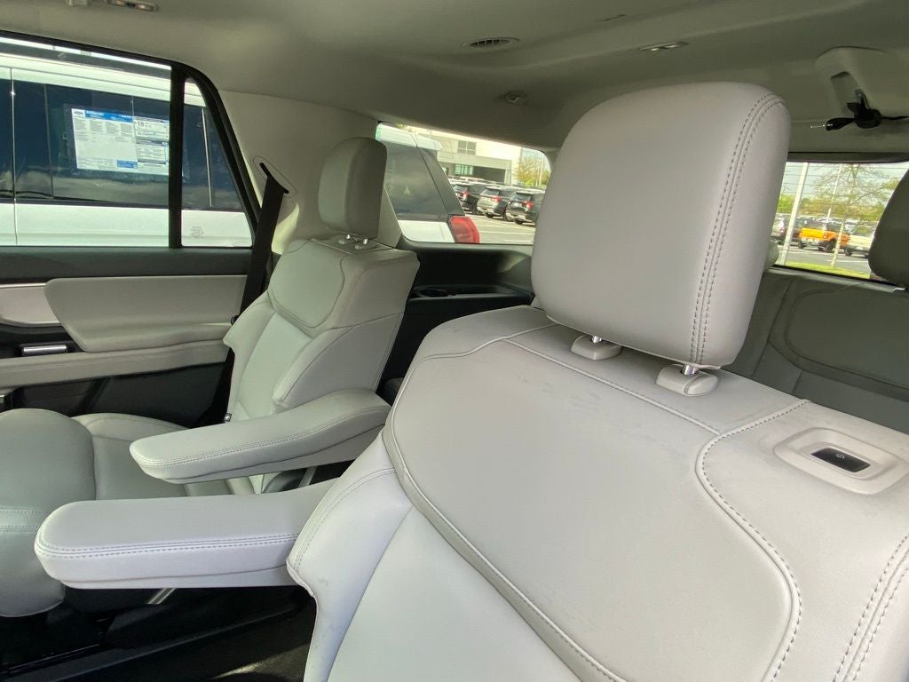 2026 Ford Expedition Active