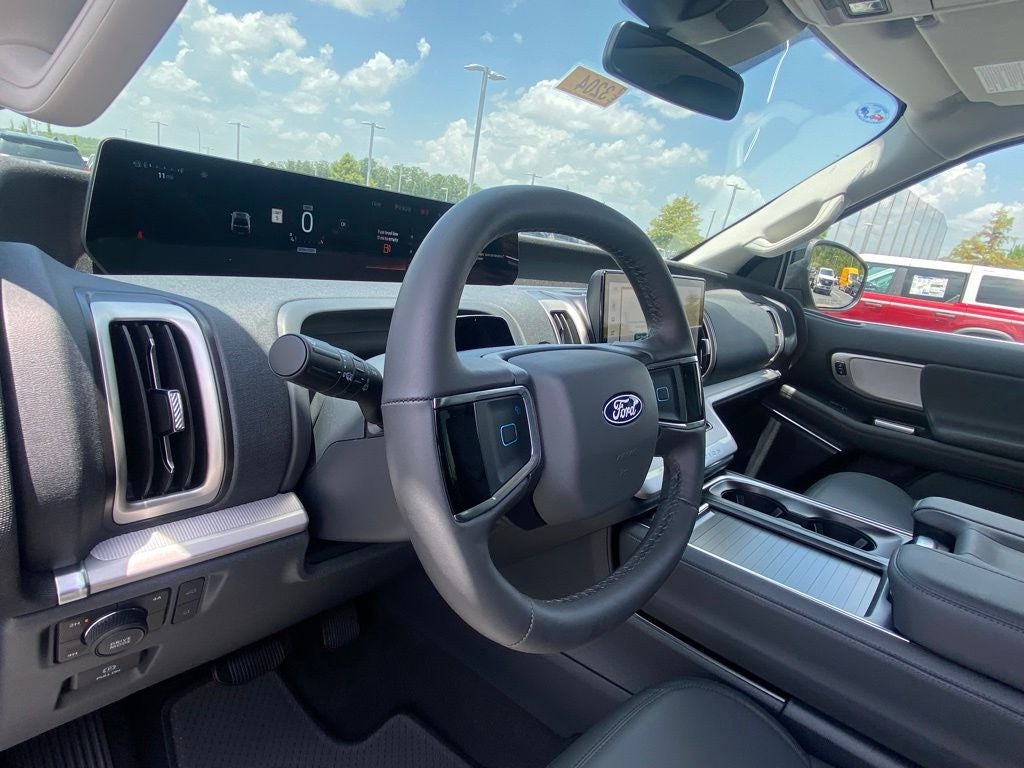 2027 Ford Expedition Active