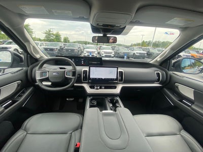 2027 Ford Expedition Active