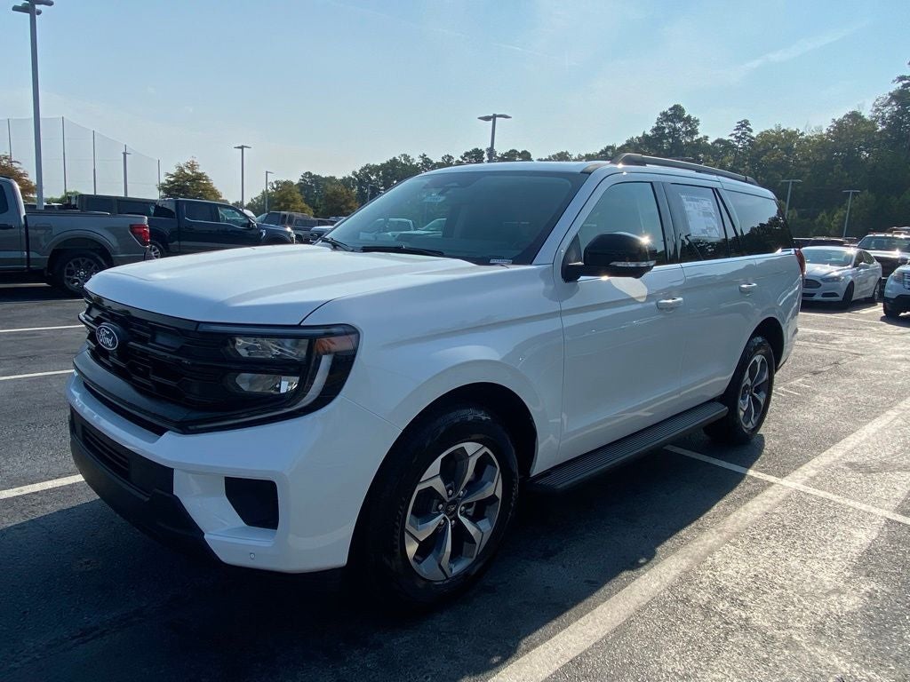 2027 Ford Expedition Active
