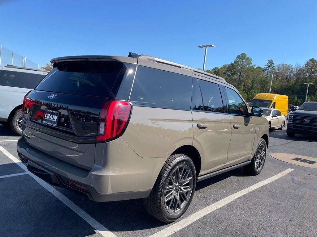 2027 Ford Expedition Platinum
