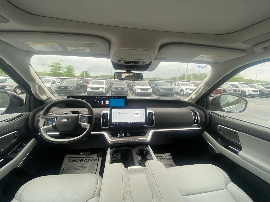 2025 Ford Expedition Platinum