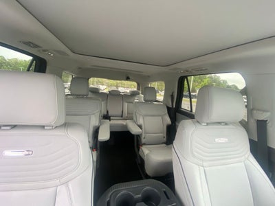 2025 Ford Expedition Platinum