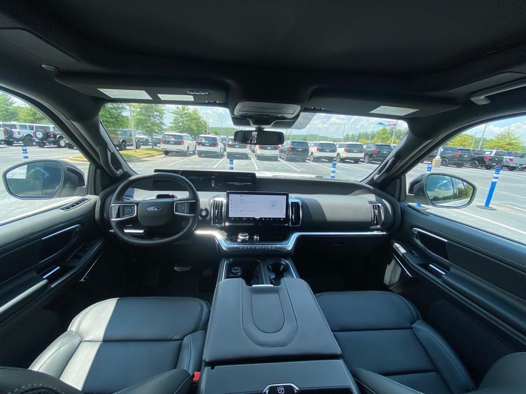 2027 Ford Expedition Platinum