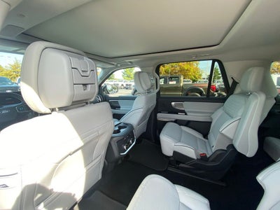 2027 Ford Expedition Platinum