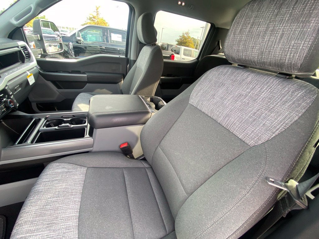 2027 Ford F-250SD XLT