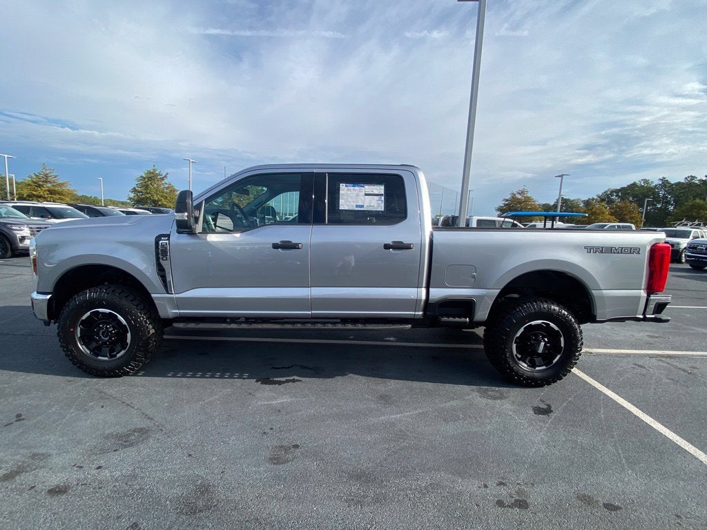 2027 Ford F-250SD XLT
