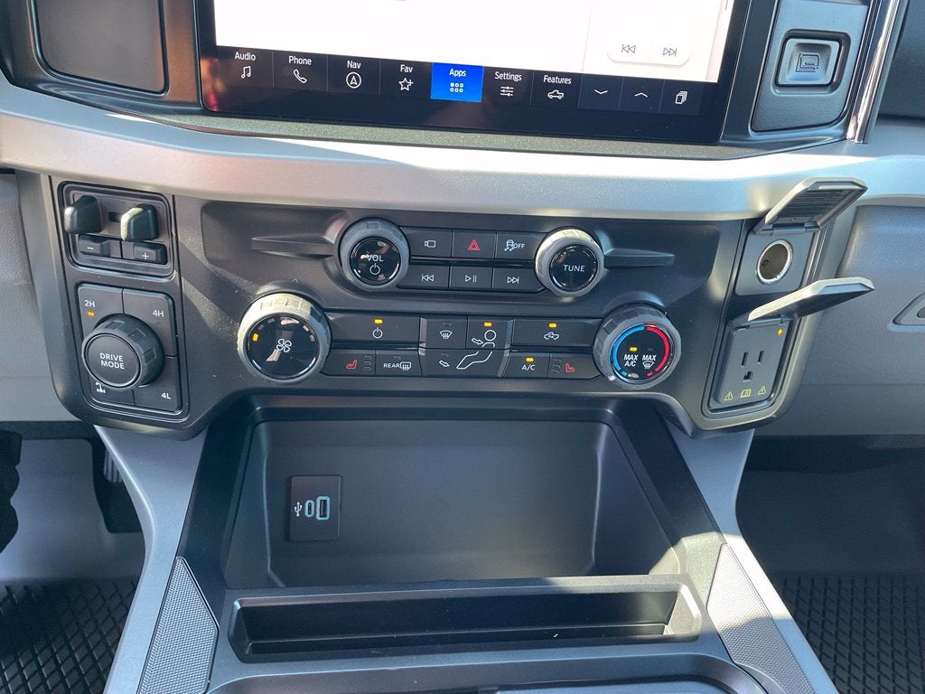 2027 Ford F-250SD XLT