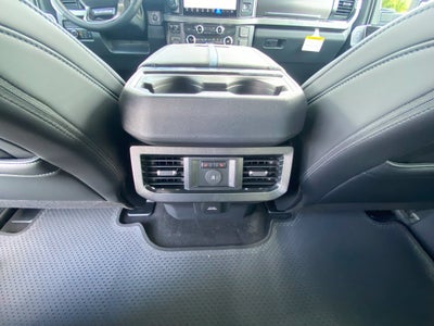 2027 Ford F-350SD Platinum
