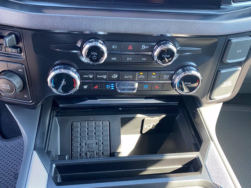 2027 Ford F-350SD Platinum