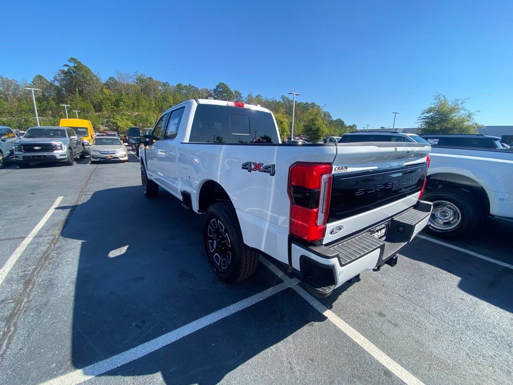 2027 Ford F-350SD Platinum