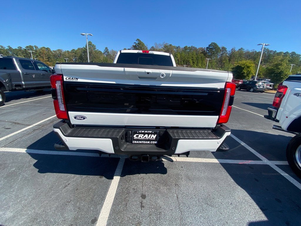 2027 Ford F-350SD Platinum