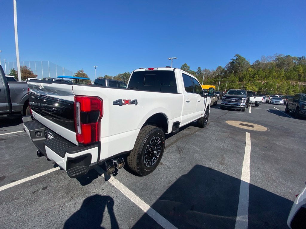 2027 Ford F-350SD Platinum