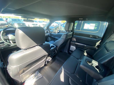2027 Ford F-350SD Platinum DRW
