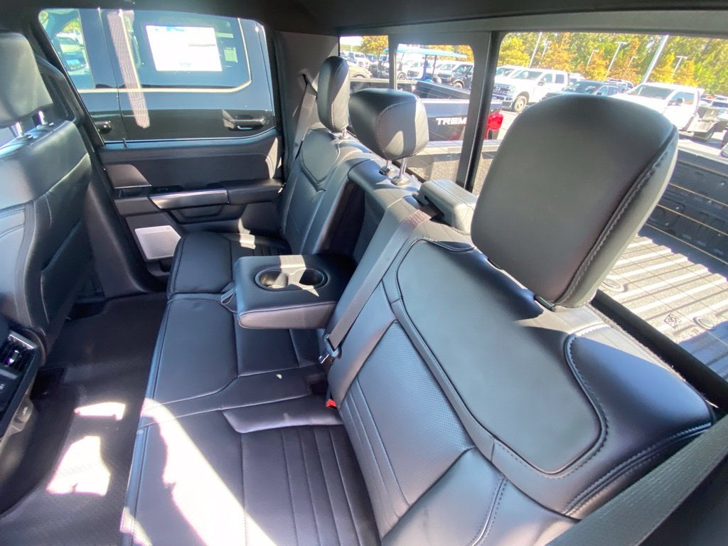 2027 Ford F-350SD Platinum DRW