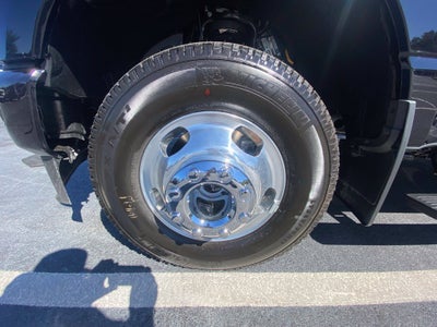 2027 Ford F-350SD Platinum DRW