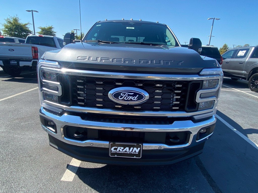 2027 Ford F-350SD Lariat DRW