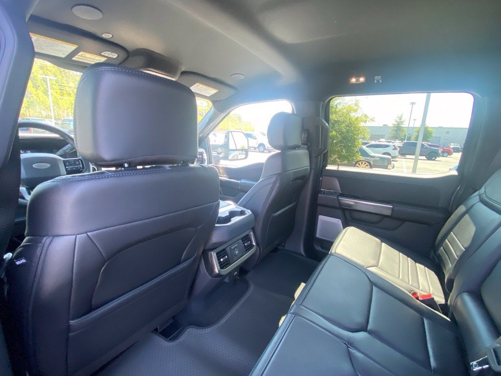 2027 Ford F-350SD Platinum DRW