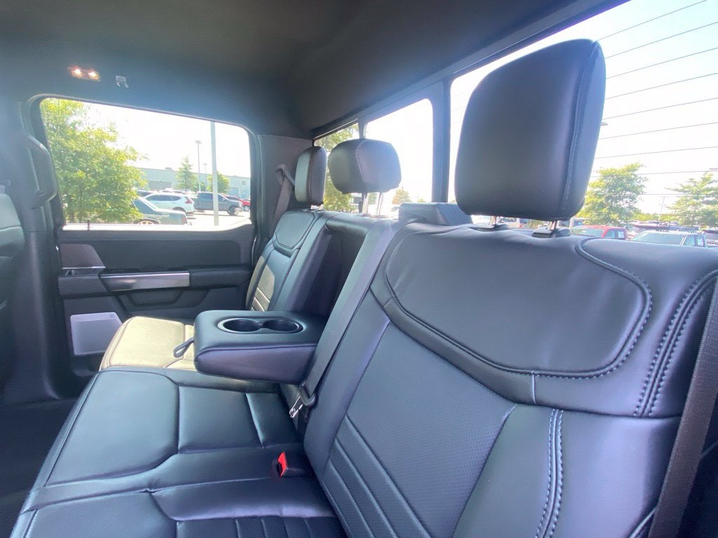 2027 Ford F-350SD Platinum DRW