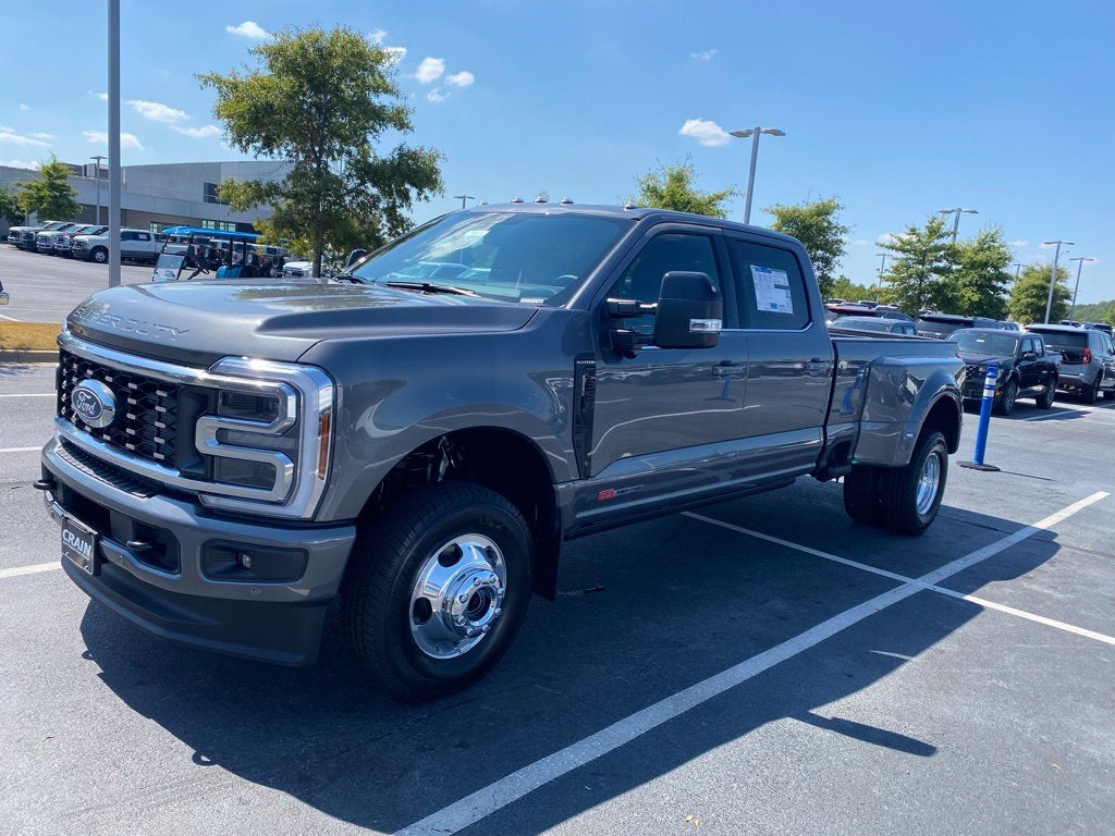 2027 Ford F-350SD Platinum DRW