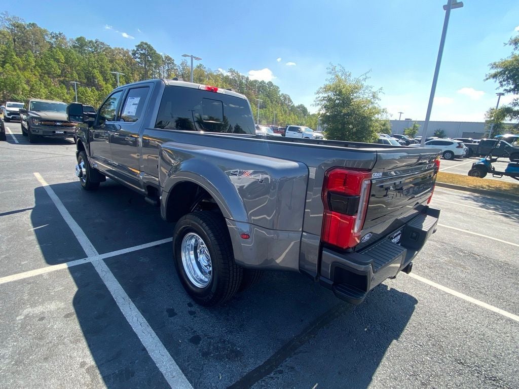 2027 Ford F-350SD Platinum DRW
