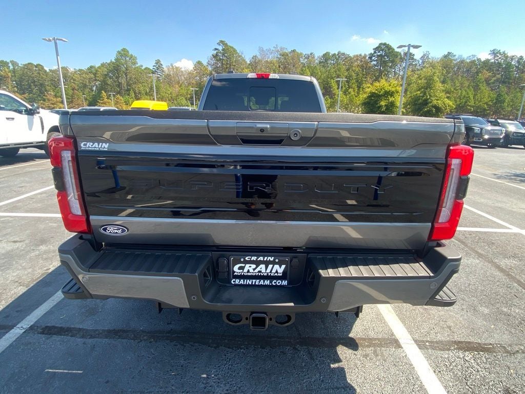2027 Ford F-350SD Platinum DRW