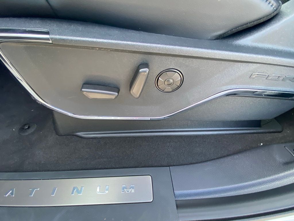 2026 Ford F-350SD Platinum DRW