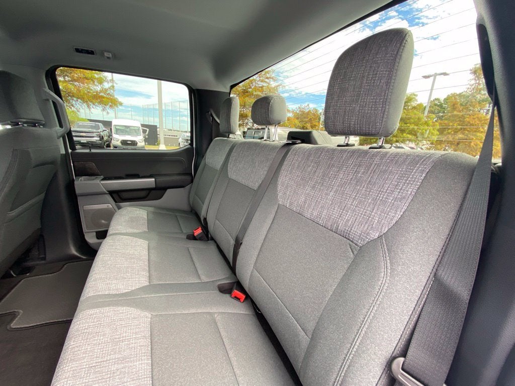 2027 Ford F-350SD XLT DRW