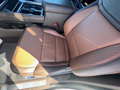 2027 Ford F-350SD King Ranch DRW