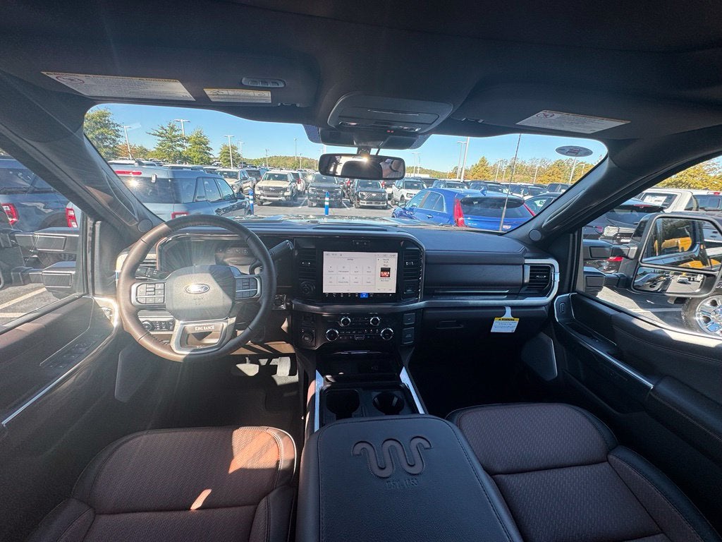 2027 Ford F-350SD King Ranch DRW