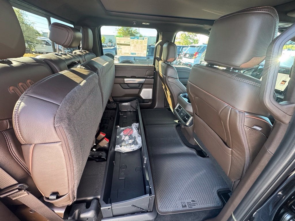 2027 Ford F-350SD King Ranch DRW