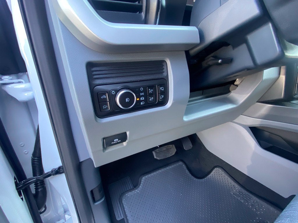 2027 Ford F-350SD XLT DRW