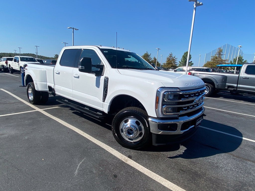 2027 Ford F-350SD XLT DRW
