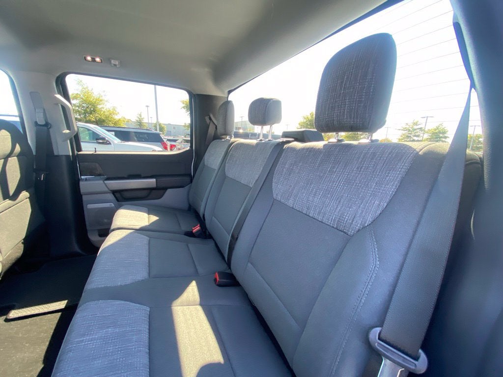 2027 Ford F-350SD XLT DRW