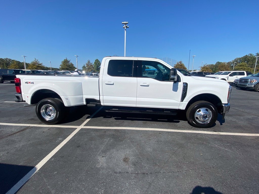 2027 Ford F-350SD XLT DRW