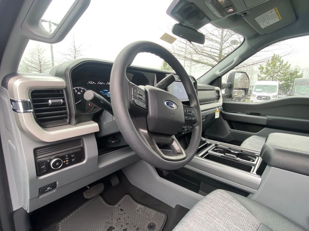 2026 Ford F-350SD XLT DRW