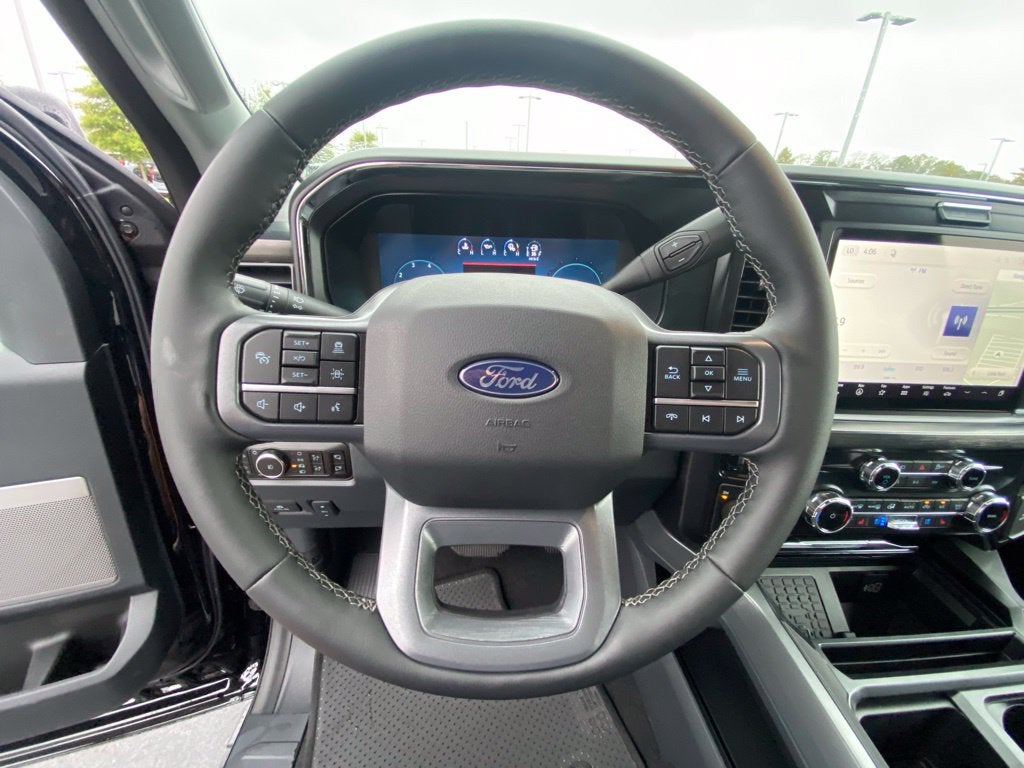 2027 Ford F-350SD Lariat DRW