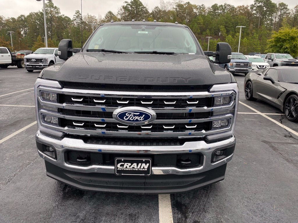 2027 Ford F-350SD Lariat DRW