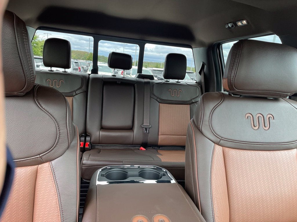 2027 Ford F-350SD King Ranch DRW