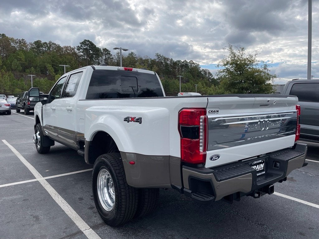 2027 Ford F-350SD King Ranch DRW